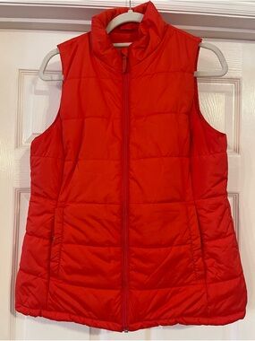 Amazon Essentials Red Quilted Puffer Vest Size M